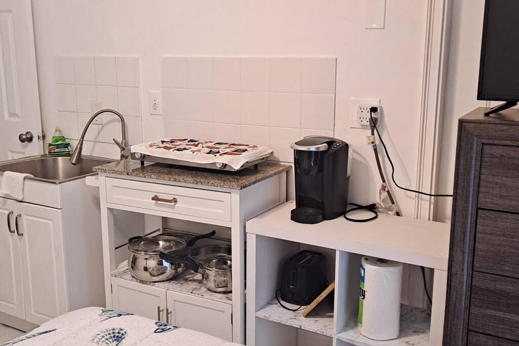 Brand New Studio Apartment Vero Beach Bagian luar foto